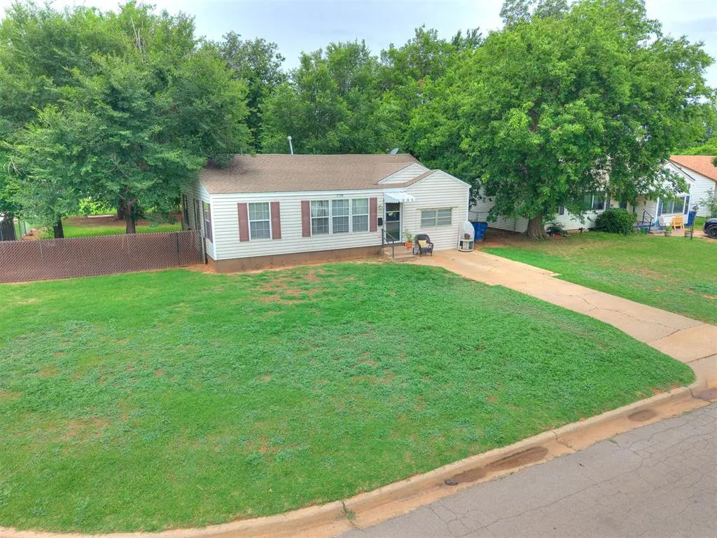 Front exterior — 1728 S 20th Street, Chickasha, OK 73018
