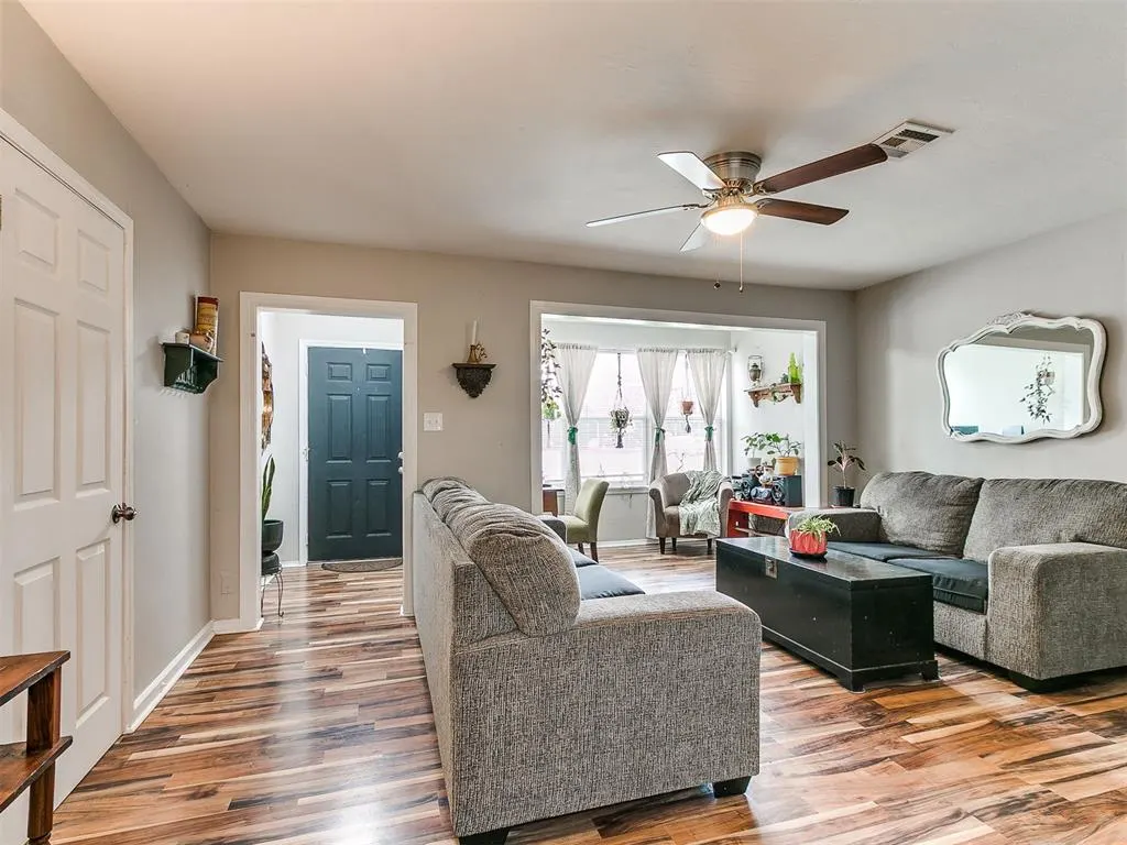 Photo 8 — 1728 S 20th Street, Chickasha, OK 73018