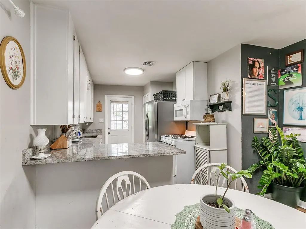 Photo 16 — 1728 S 20th Street, Chickasha, OK 73018