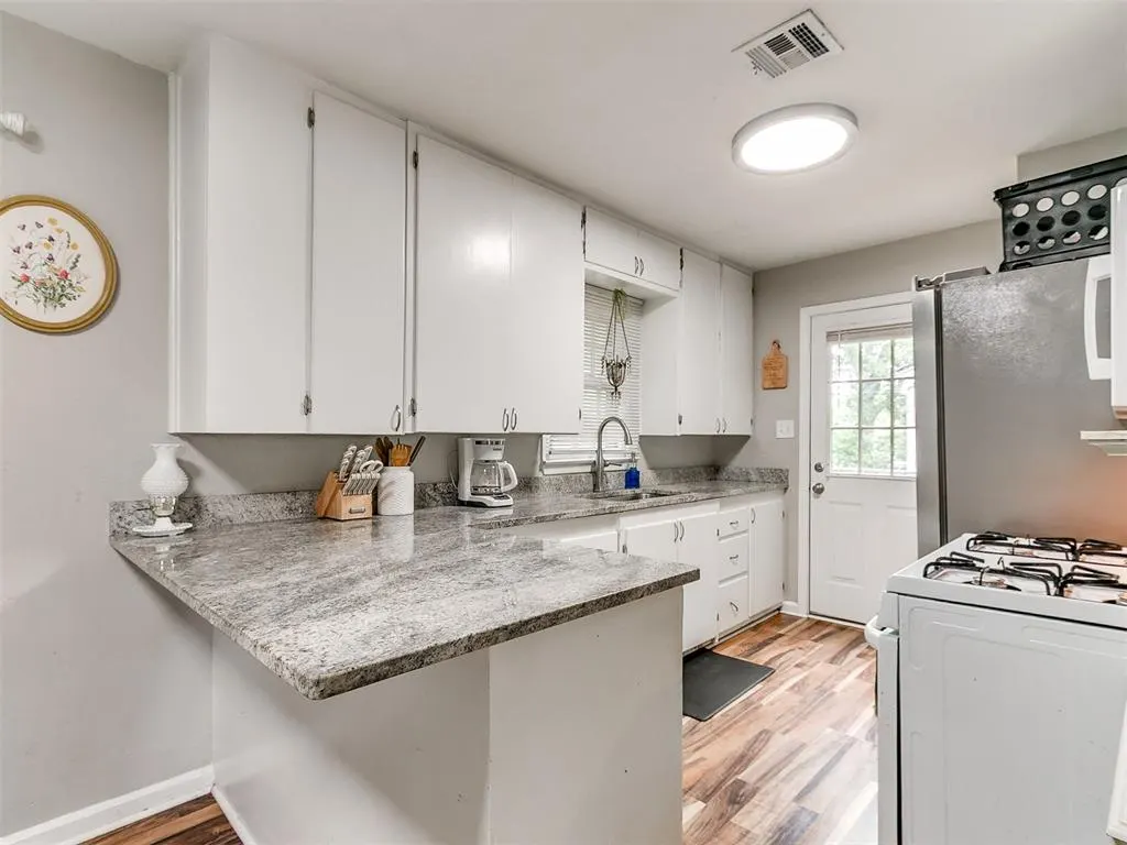 Photo 18 — 1728 S 20th Street, Chickasha, OK 73018