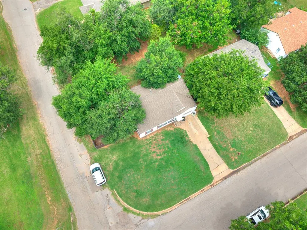 Photo 43 — 1728 S 20th Street, Chickasha, OK 73018