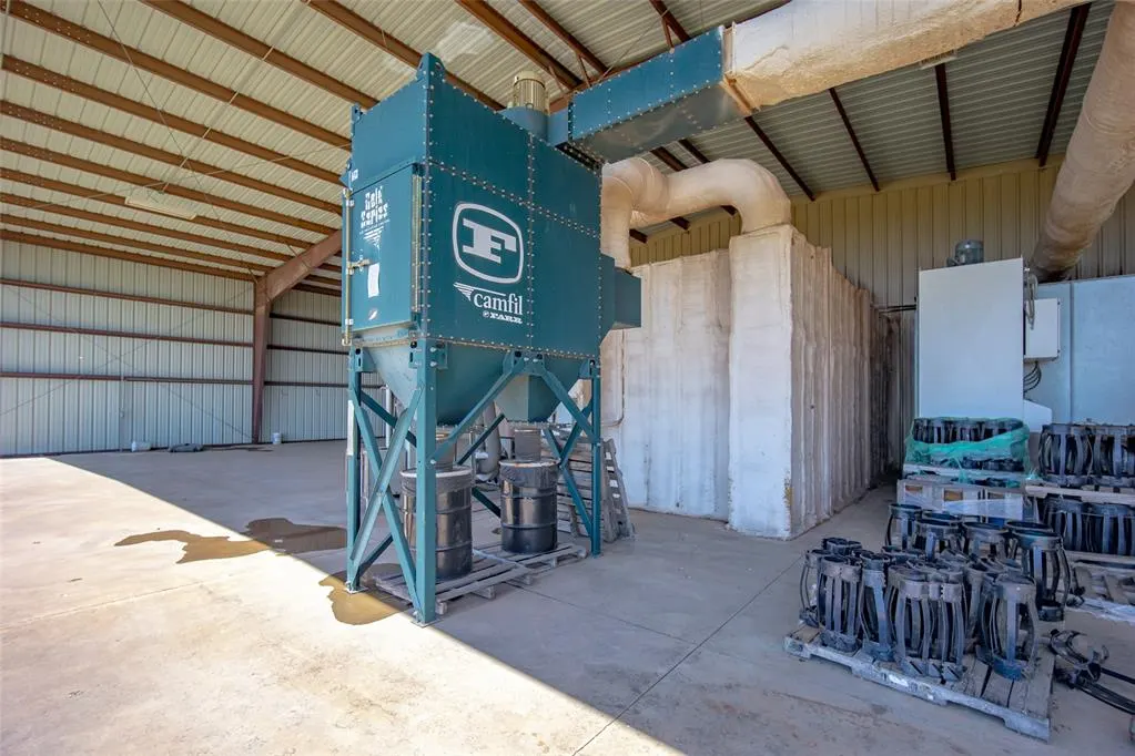 Photo 32 — 211 W Canyon Run, Hinton, OK 73047