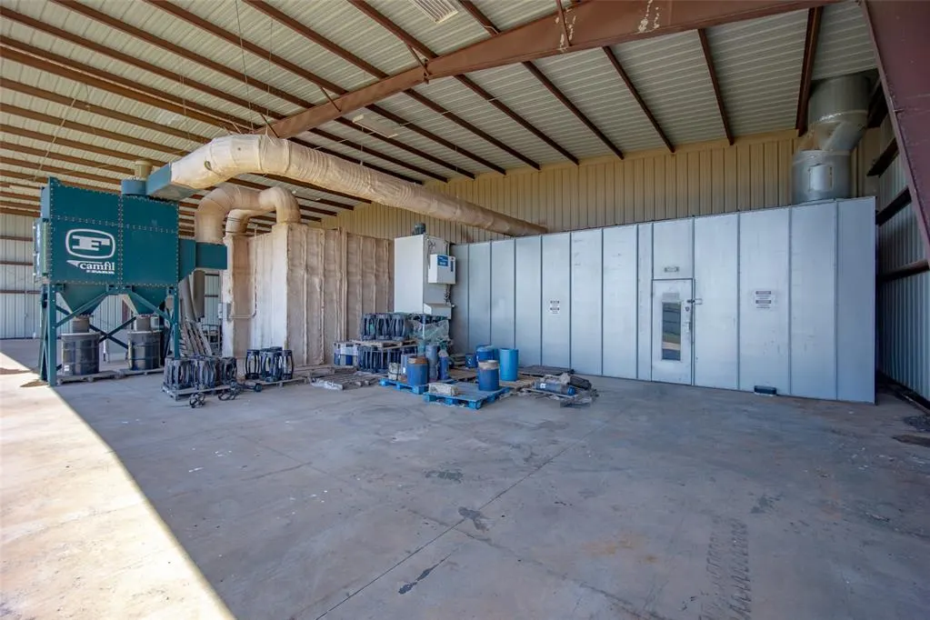 Photo 40 — 211 W Canyon Run, Hinton, OK 73047