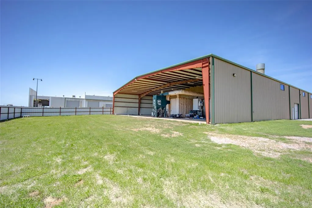 Photo 47 — 211 W Canyon Run, Hinton, OK 73047
