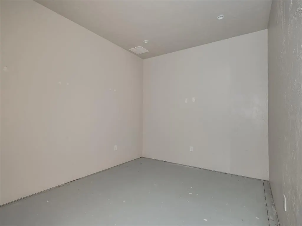 Photo 23 — 3303 NE 23rd Street, Oklahoma City, OK 73121