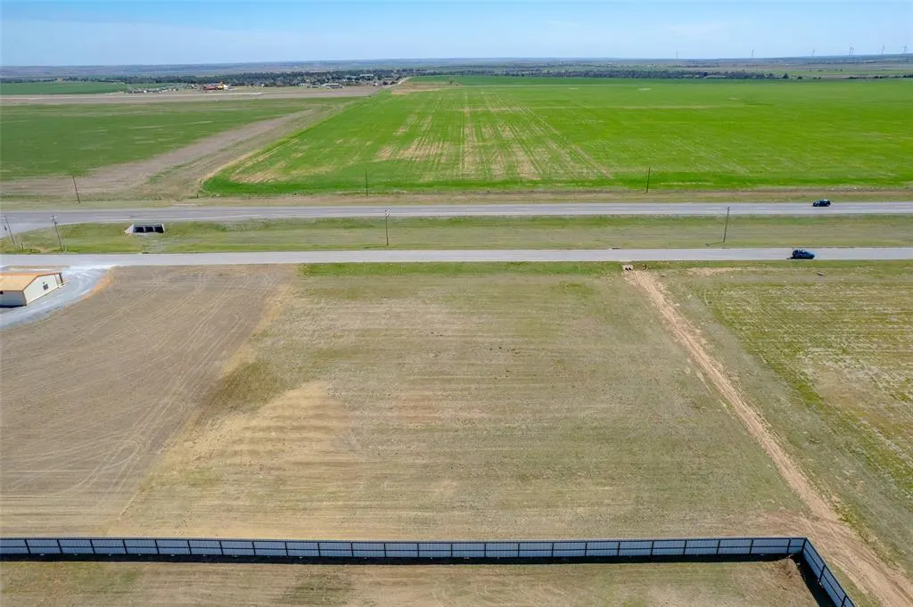 Photo 11 — 2918 N Broadway Boulevard, Hinton, OK 73047