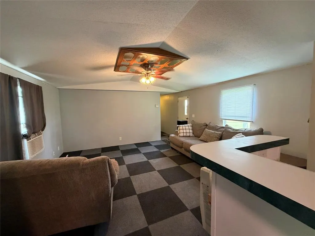 Photo 12 — 126 County Road 1170, Minco, OK 73059