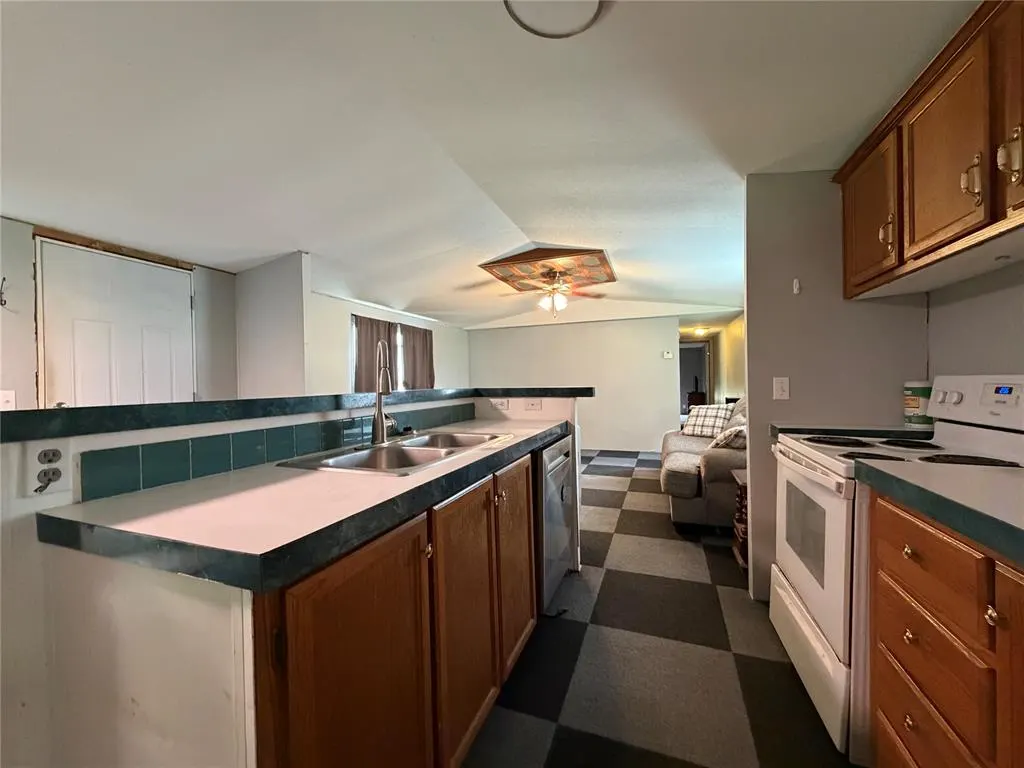 Photo 18 — 126 County Road 1170, Minco, OK 73059