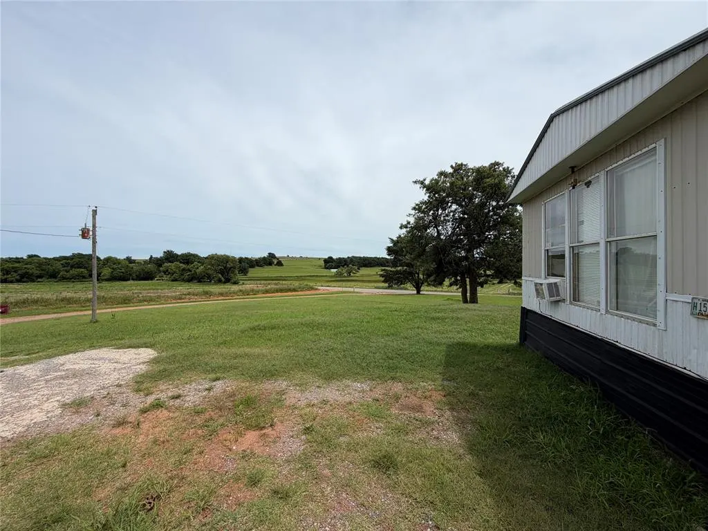 Photo 8 — 126 County Road 1170, Minco, OK 73059