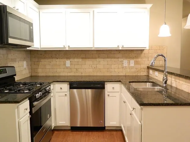 Photo 5 — 206 Saint Charles Way, Midwest City, OK 73130