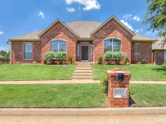 Front exterior — 2117 Cedar Pointe Circle, Edmond, OK 73003