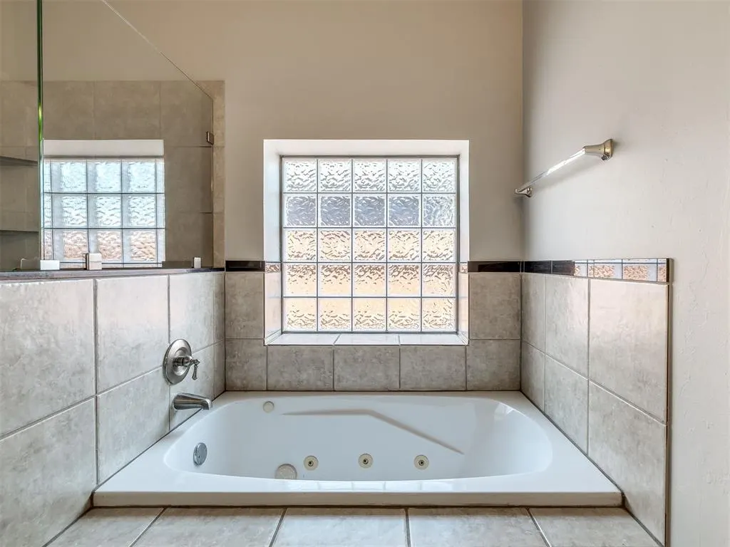 Photo 31 — 2117 Cedar Pointe Circle, Edmond, OK 73003