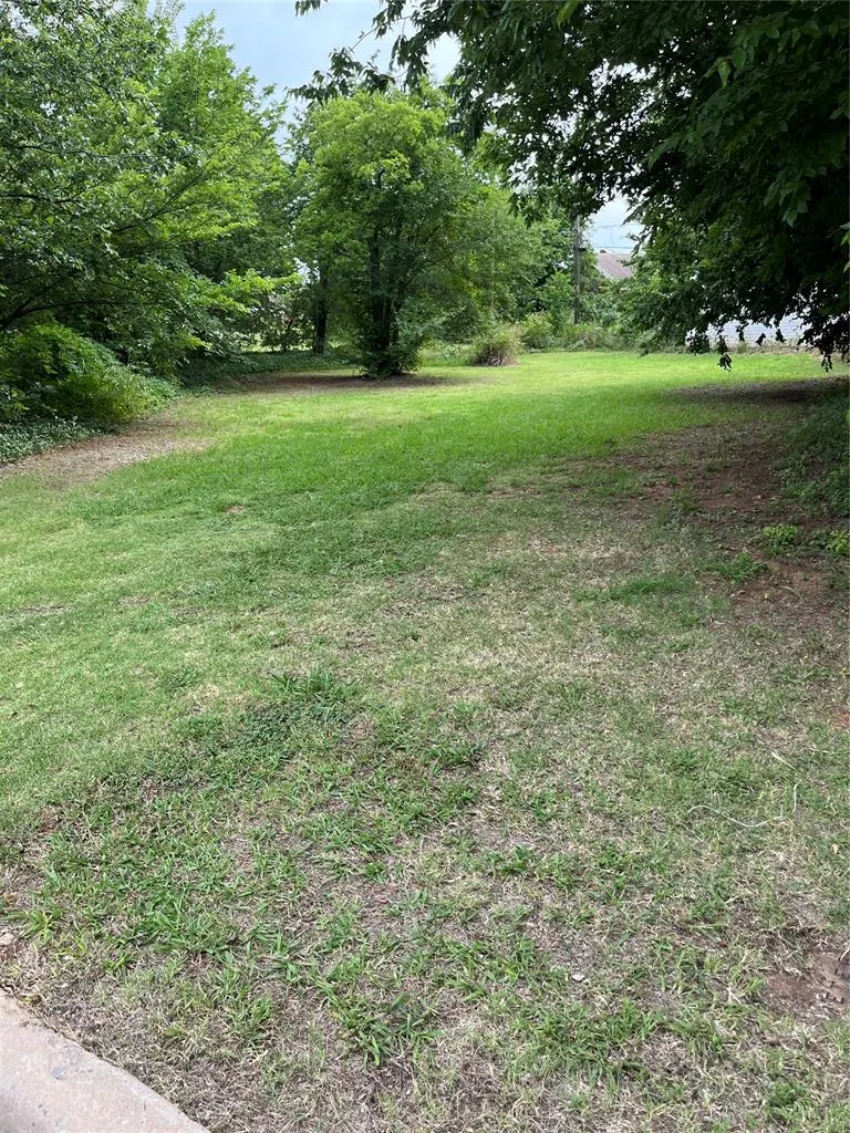 Photo 2 — 0000 Monticello Court, Oklahoma City, OK 73111