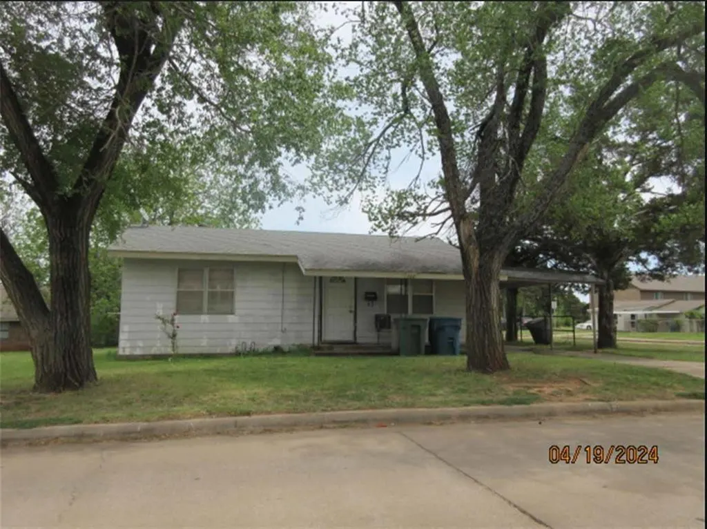 Photo 8 — 224 N Blackwelder Avenue, Edmond, OK 73034