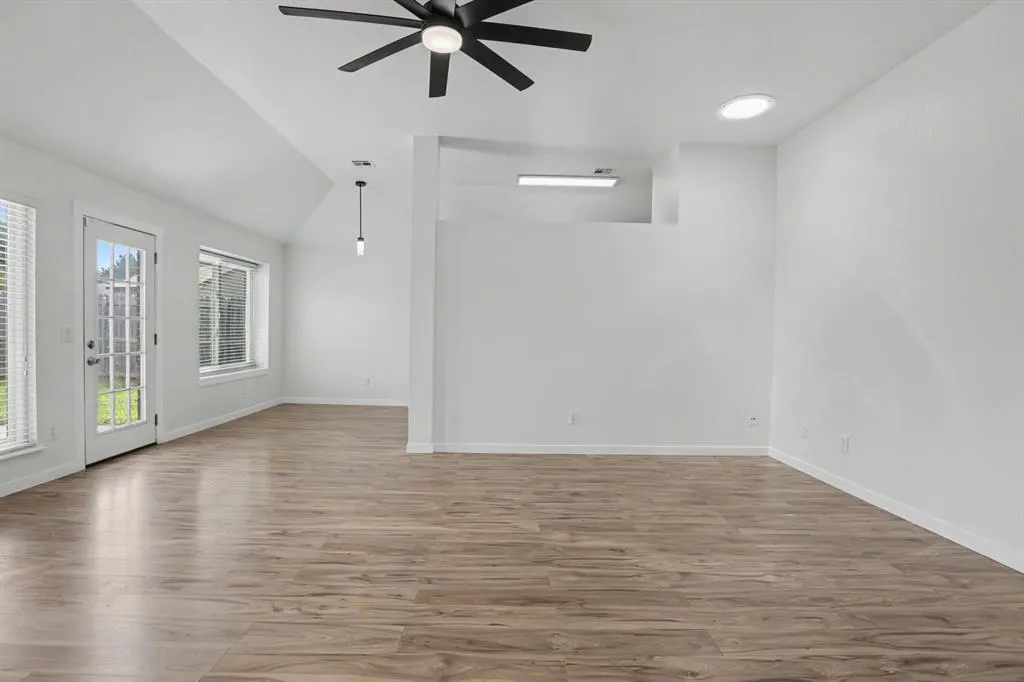 Photo 7 — 12332 SW 12th Street, Yukon, OK 73099