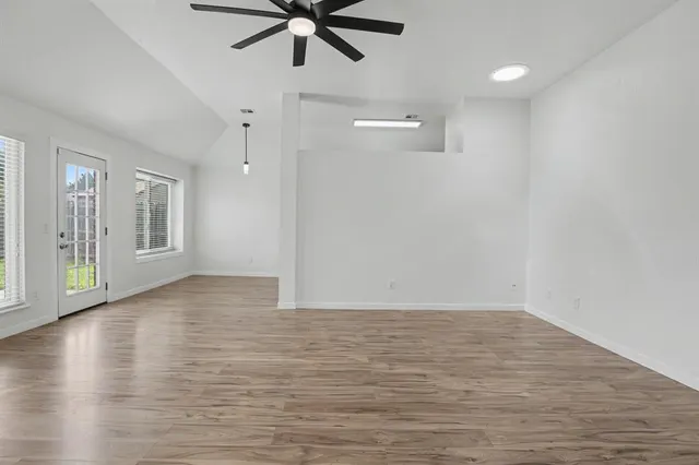 Photo 7 — 12332 SW 12th Street, Yukon, OK 73099