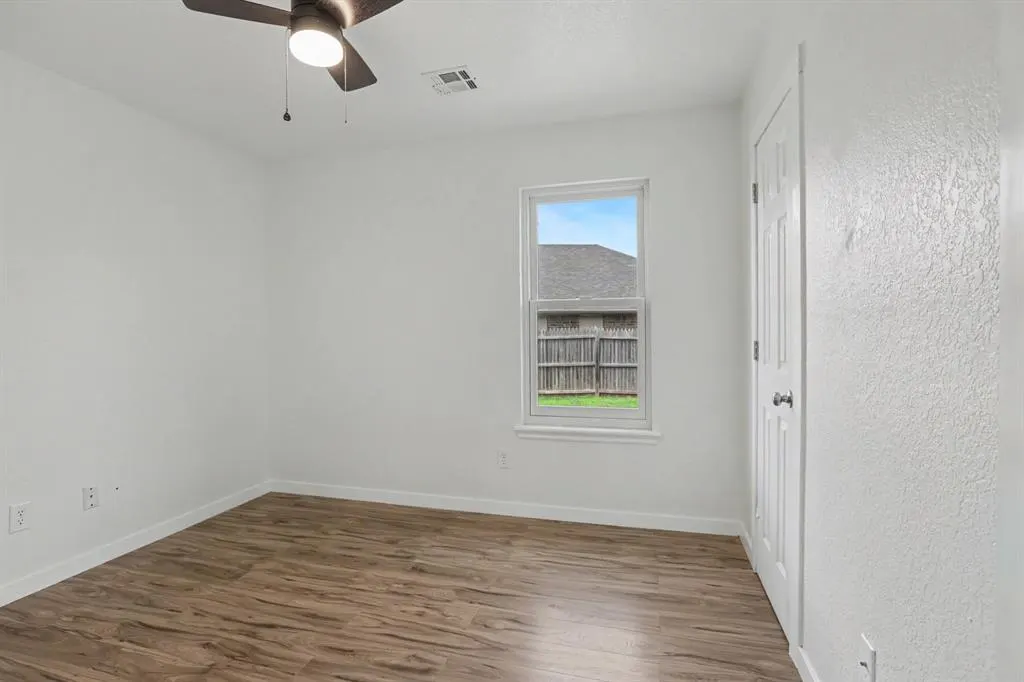 Photo 15 — 12332 SW 12th Street, Yukon, OK 73099