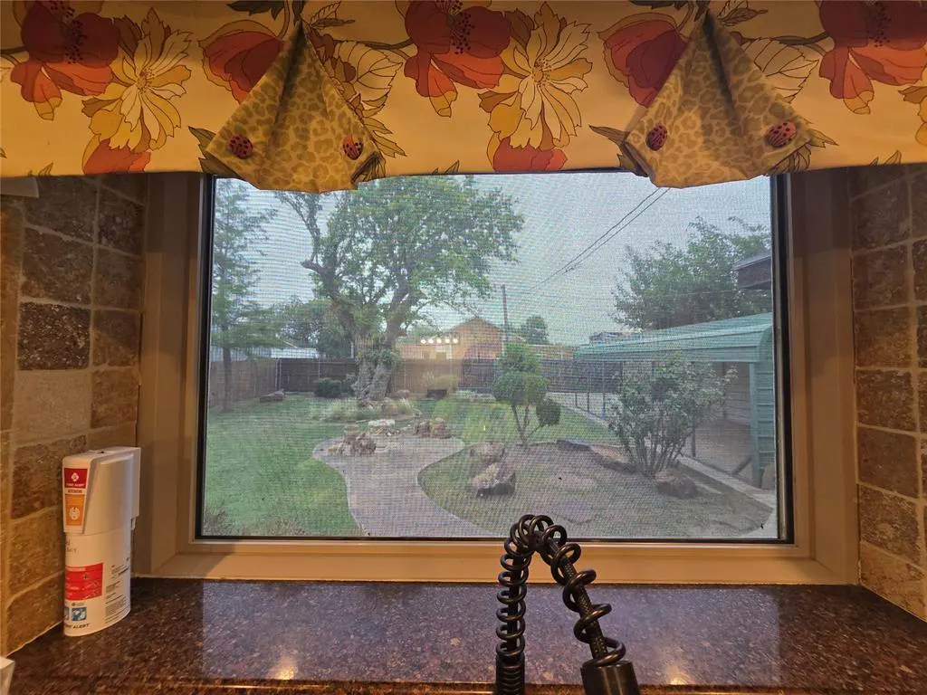 Photo 9 — 1809 N Oregon Avenue, Mangum, OK 73554