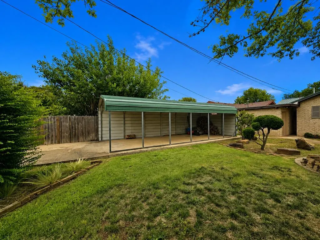 Photo 28 — 1809 N Oregon Avenue, Mangum, OK 73554