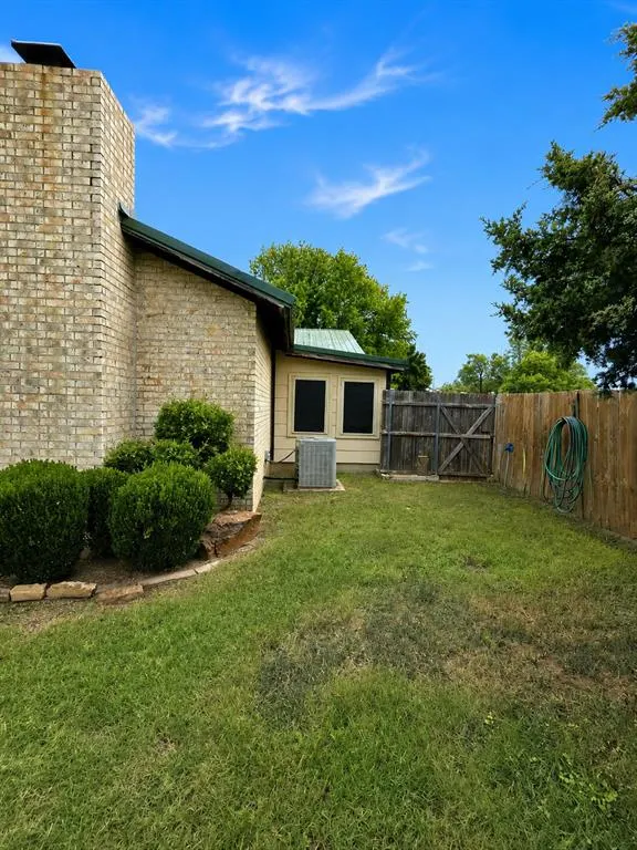 Photo 32 — 1809 N Oregon Avenue, Mangum, OK 73554