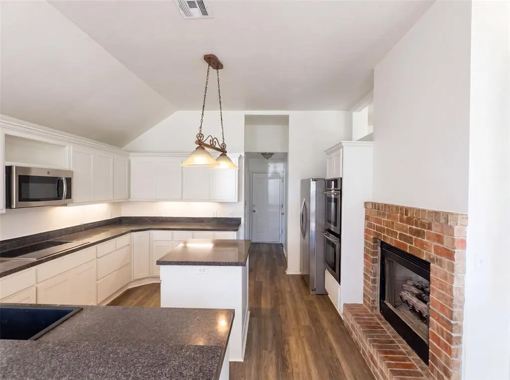 Photo 7 — 13104 Chadbrooke Place, Oklahoma City, OK 73142