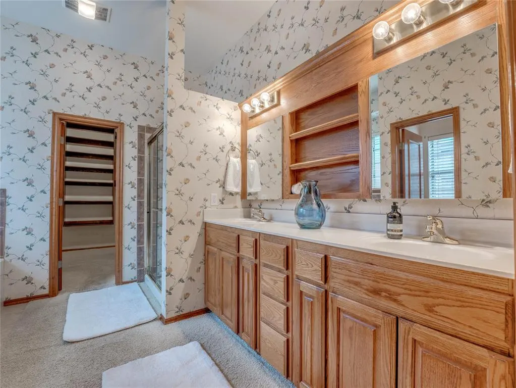 Photo 19 — 15240 Worthington Lane, Edmond, OK 73013