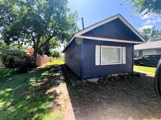 Sold home at 216 S Bailey Street
