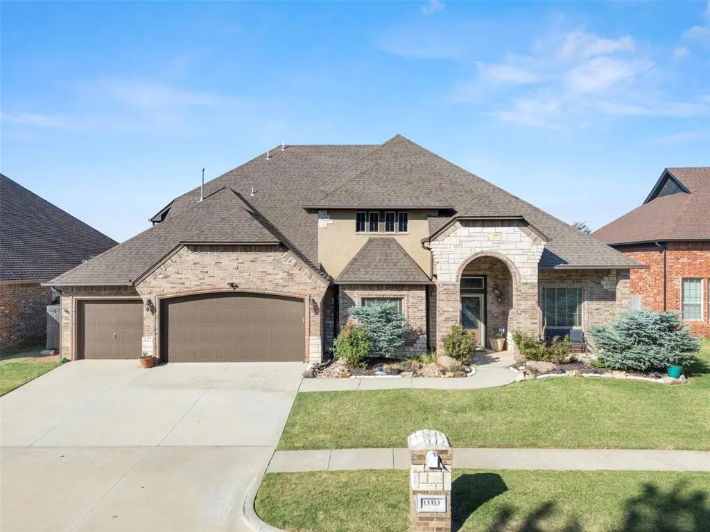 Front exterior — 13313 Ambleside Drive, Yukon, OK 73099