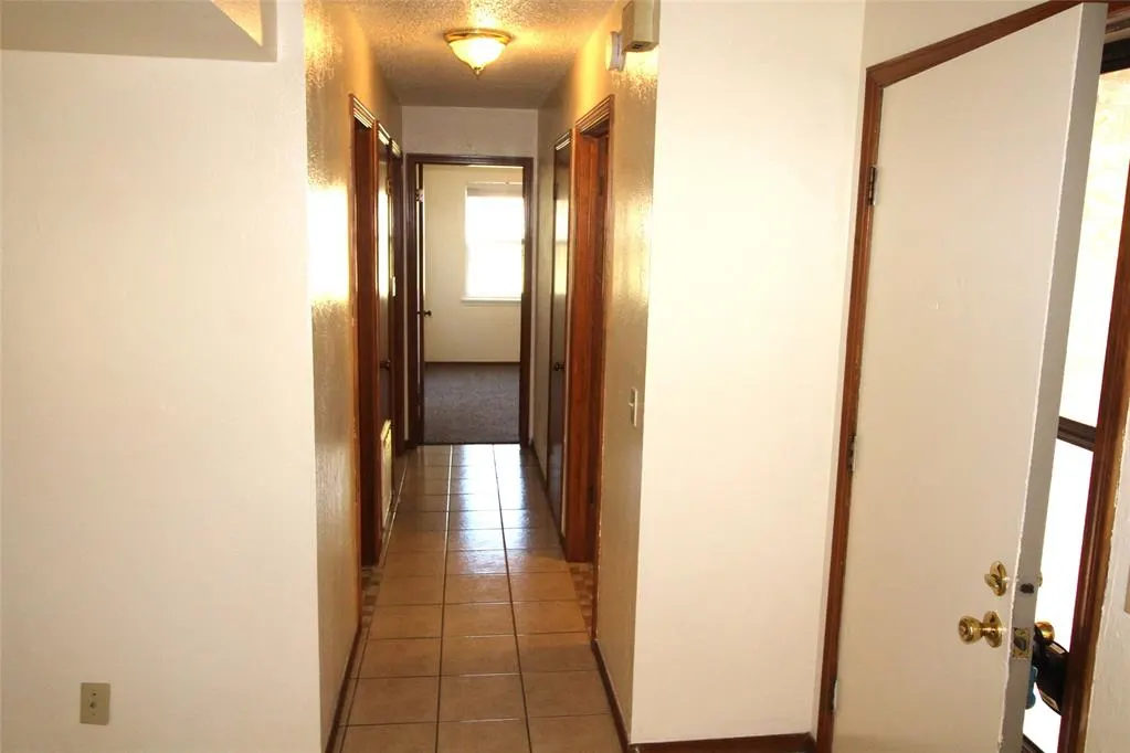Photo 9 — 229 Chalmette Drive, Norman, OK 73071
