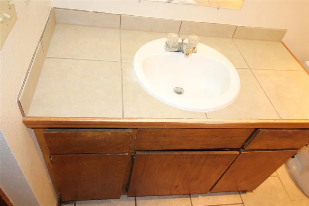 Photo 12 — 229 Chalmette Drive, Norman, OK 73071