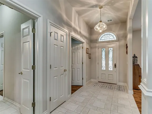 Photo 3 — 2849 SW 125th Place, Oklahoma City, OK 73170