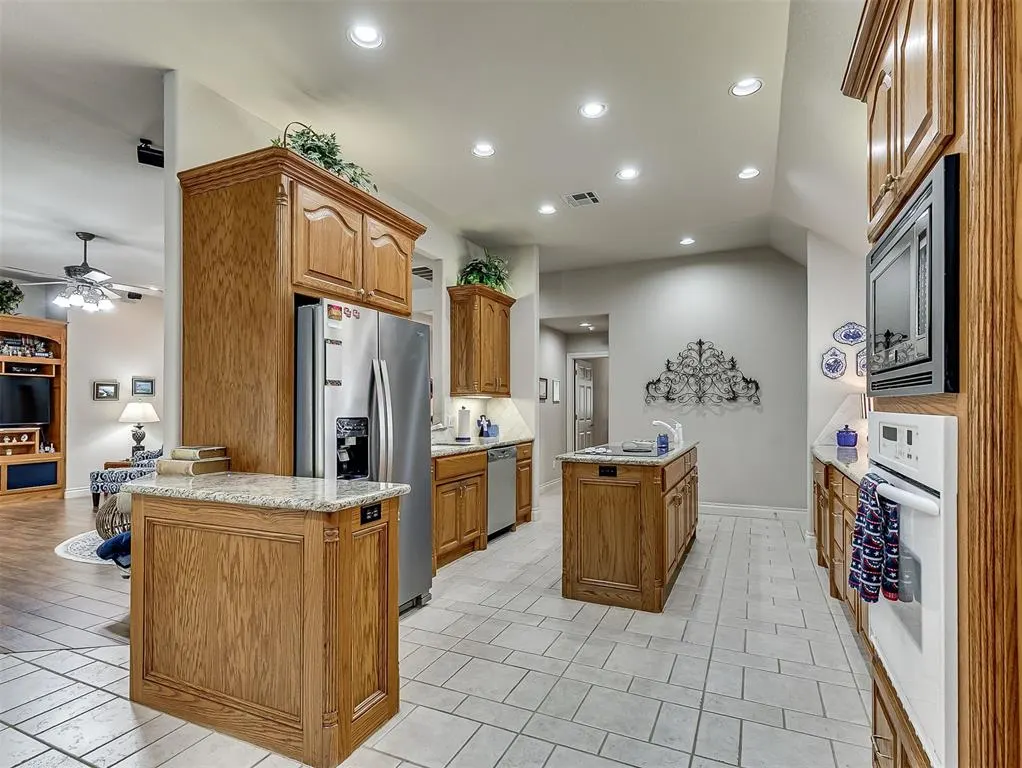Photo 13 — 2849 SW 125th Place, Oklahoma City, OK 73170