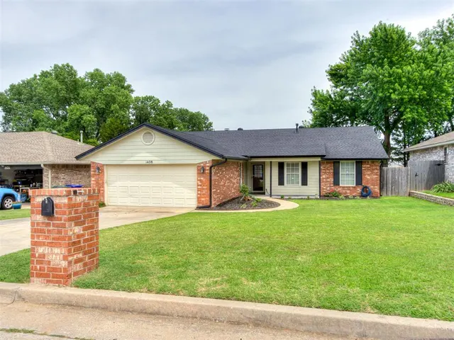 Photo 2 — 1408 Nottoway Drive, Midwest City, OK 73130