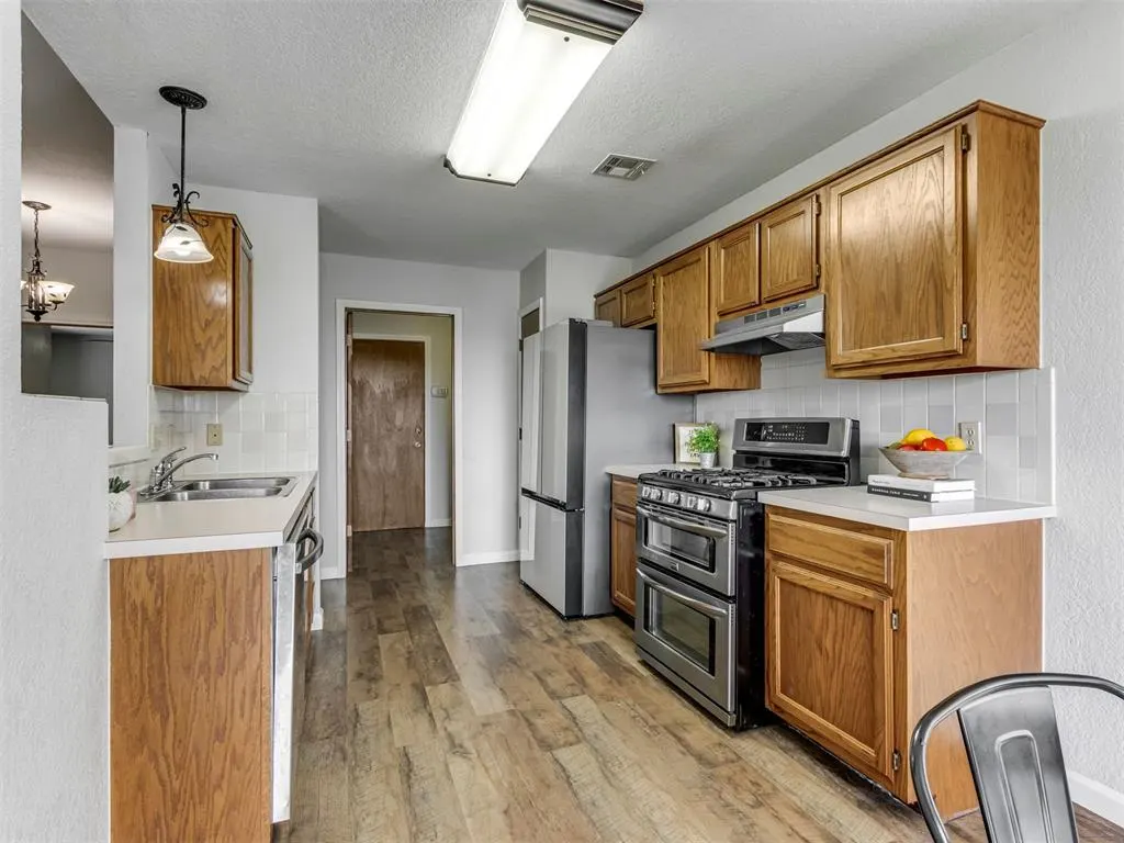 Photo 11 — 1408 Nottoway Drive, Midwest City, OK 73130
