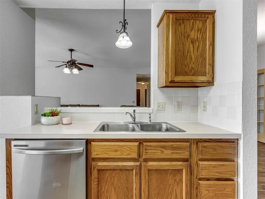 Photo 14 — 1408 Nottoway Drive, Midwest City, OK 73130