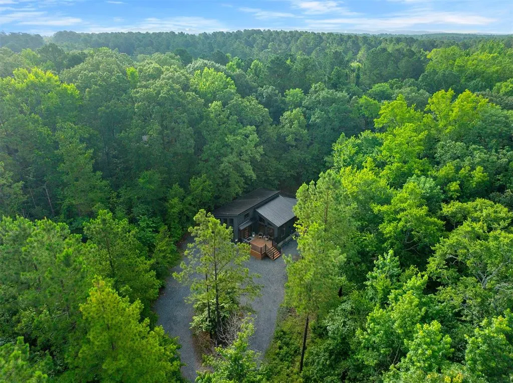 Photo 2 — 326 Sunrise Trail, Broken Bow, OK 74728