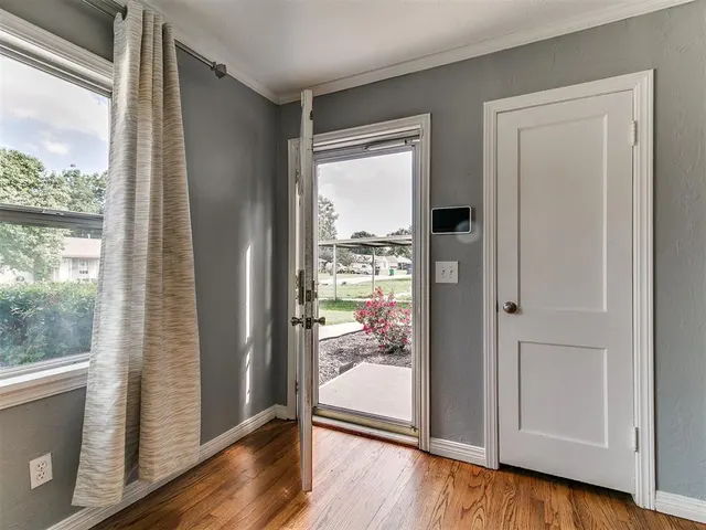 Photo 4 — 3016 Somerset Place, Oklahoma City, OK 73116