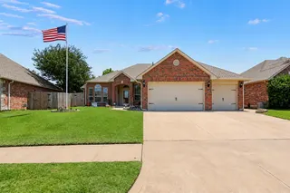 Sold home at 3820 Irvine Drive