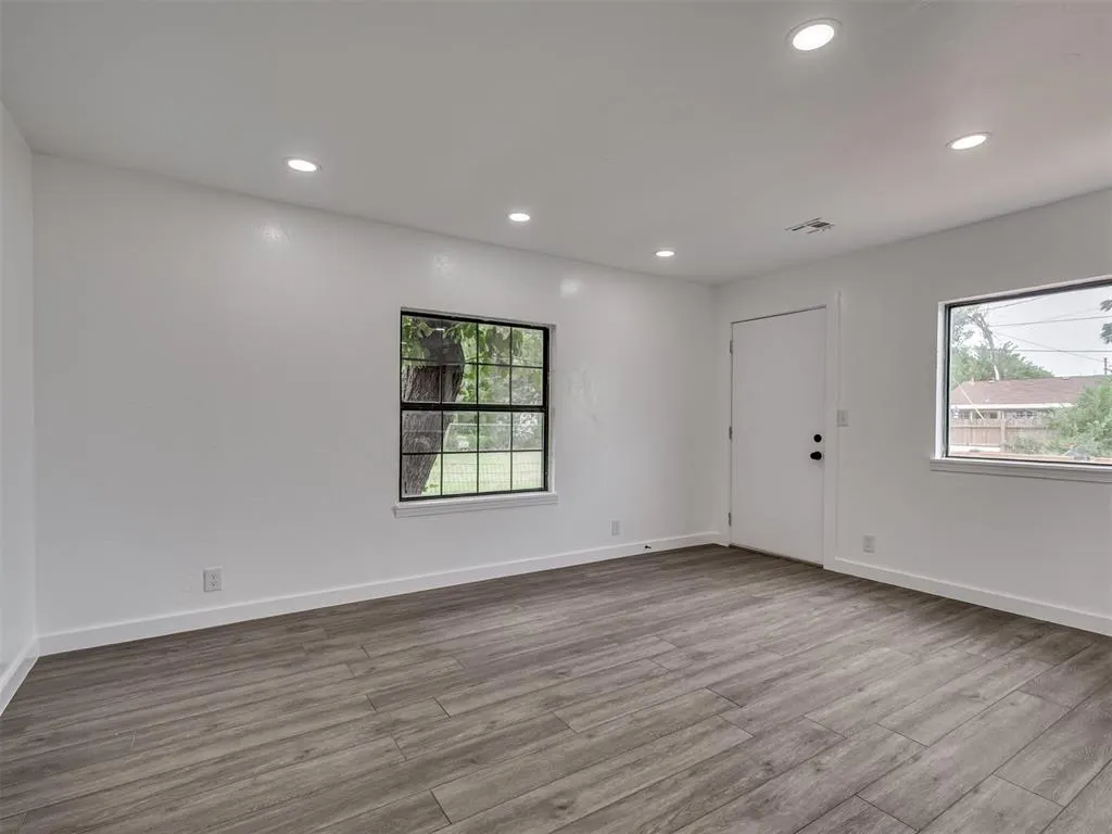 Photo 14 — 1113 NW 81st Street, Oklahoma City, OK 73114