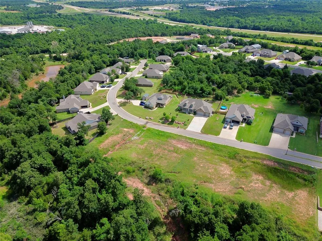 Photo 4 — 8851 Overlook Drive, Guthrie, OK 73044