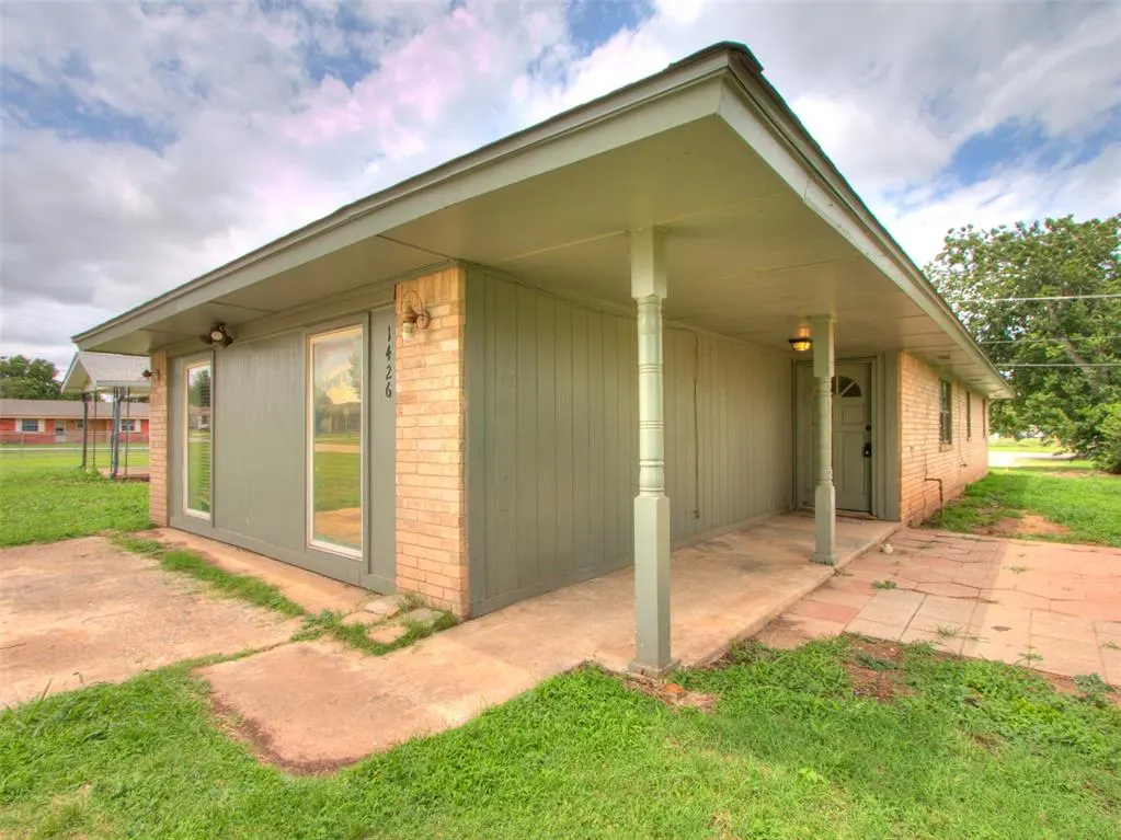 Photo 2 — 1426 W Watts Street, El Reno, OK 73036
