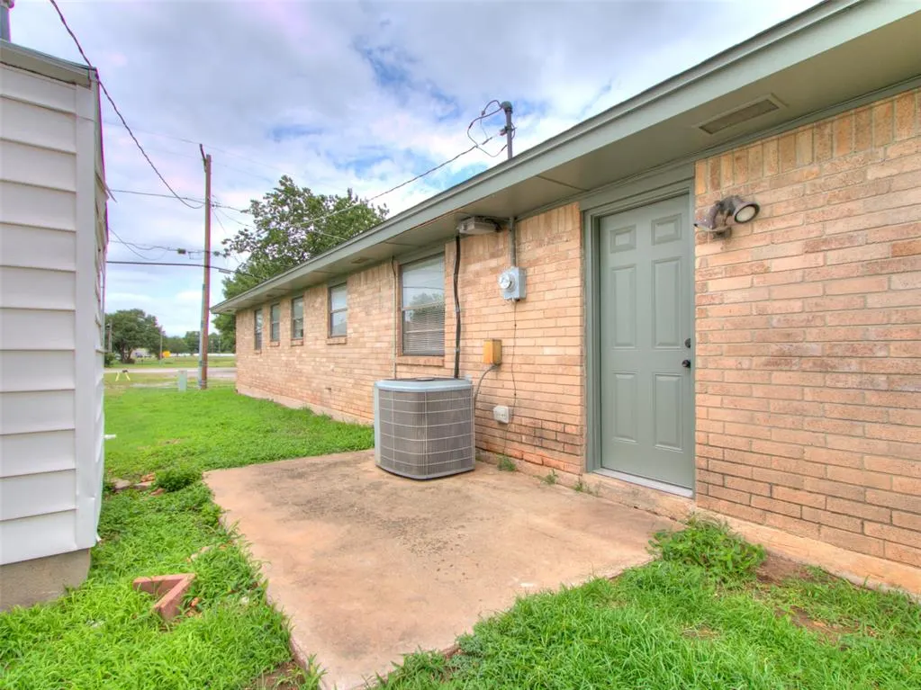 Photo 41 — 1426 W Watts Street, El Reno, OK 73036