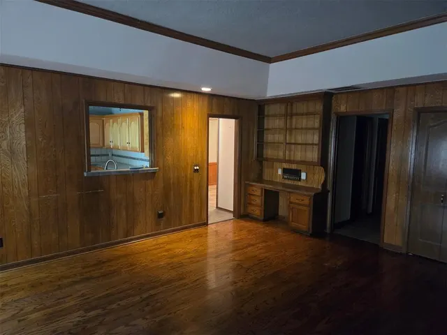 Photo 7 — 6105 Kingsbridge Drive, Oklahoma City, OK 73162