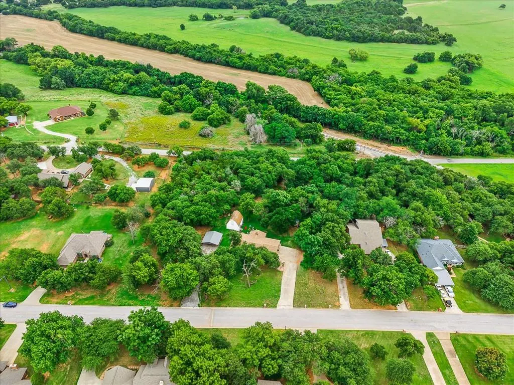 Photo 7 — 3111 Shady Lane Drive, Anadarko, OK 73005