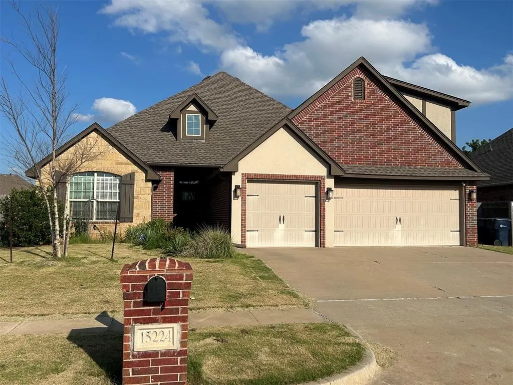 Front exterior — 15224 Homecoming Drive, Edmond, OK 73013