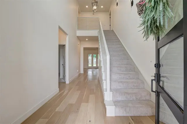 Photo 2 — 3916 Stone Hill Lane, Edmond, OK 73034