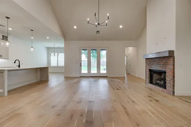 Photo 3 — 3916 Stone Hill Lane, Edmond, OK 73034