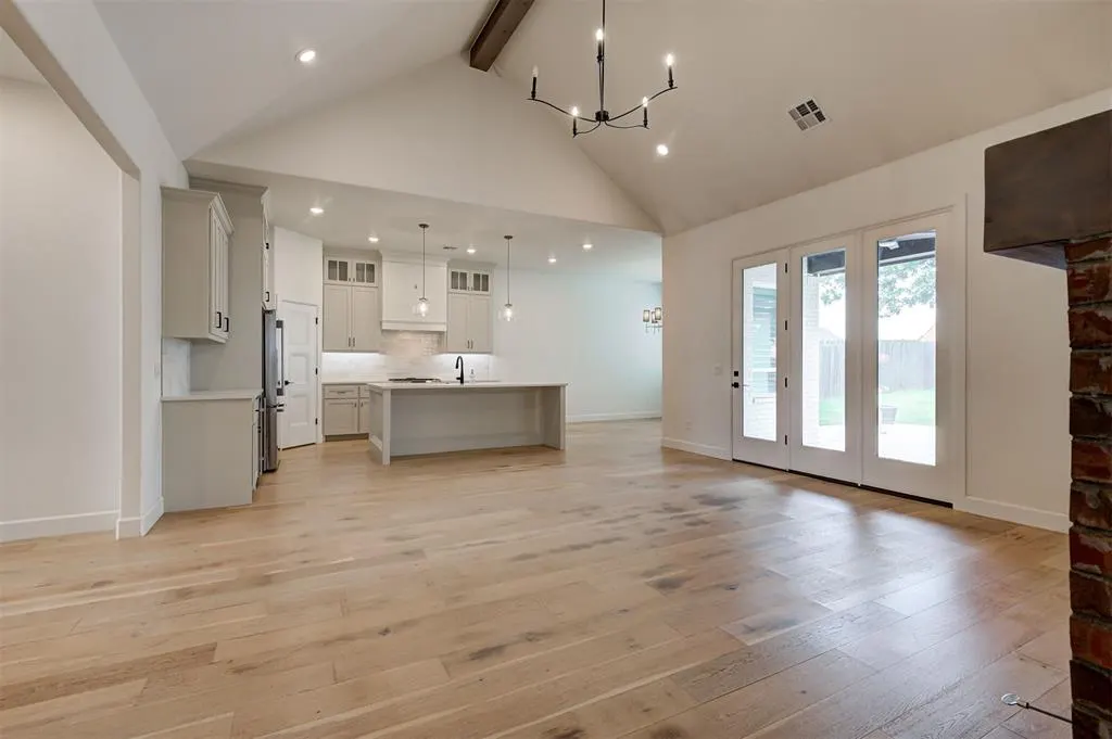 Photo 5 — 3916 Stone Hill Lane, Edmond, OK 73034