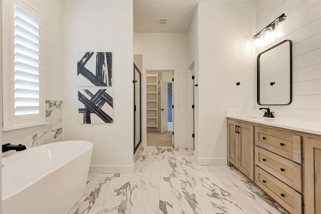 Photo 17 — 3916 Stone Hill Lane, Edmond, OK 73034