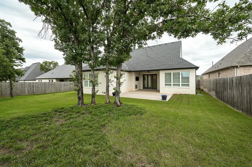 Photo 43 — 3916 Stone Hill Lane, Edmond, OK 73034